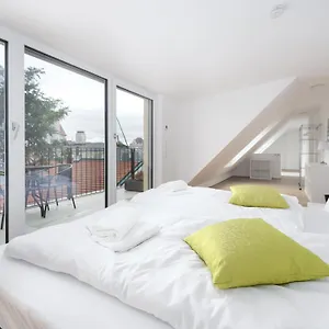 Next To Schoenbrunnpalace Close To Public Transport - Myschoenbrunn Apartment