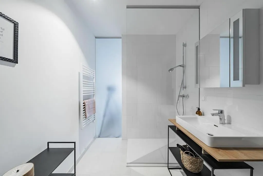 City Sky Studio Mit Balkon Wien