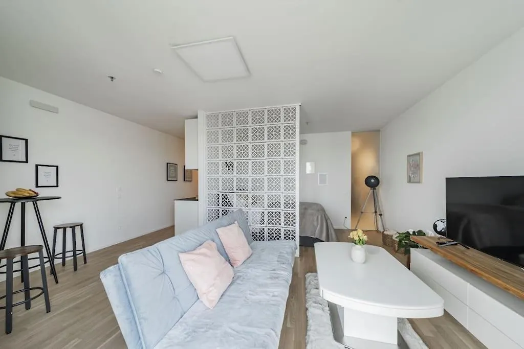 City Sky Studio Mit Balkon Wien